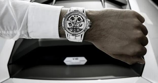 Roger Dubuis Excalibur Spider Huracàn