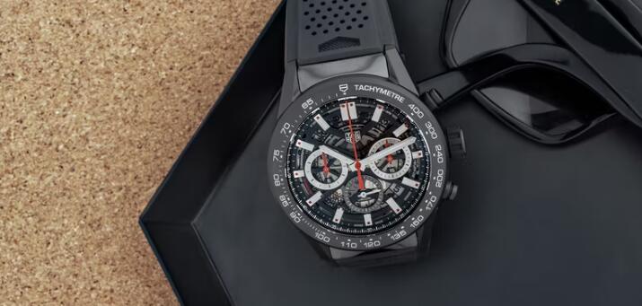 TAG Heuer Carrera Chronograph Calibre HEUER02