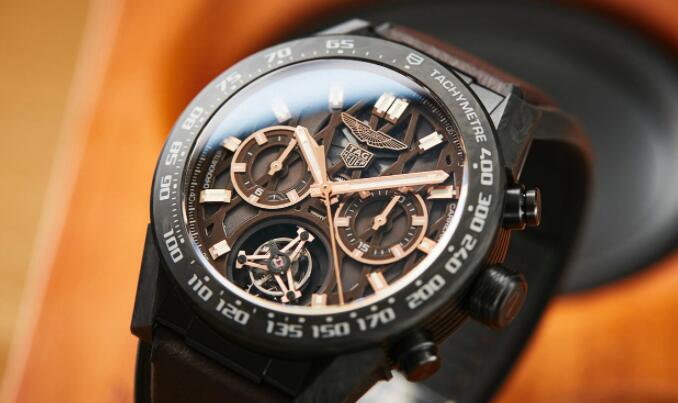 TAG Heuer Carrera x Aston Martin Calibre