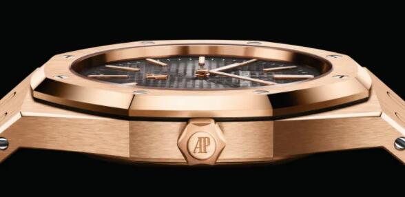 Audemars Piguet Royal Oak “Jumbo” Extra-Thin